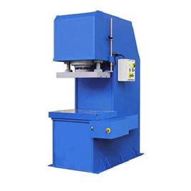 Hydraulic Press M/C